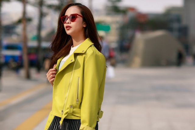 Sella Trương cực chất với c&aacute;ch phối đồ m&agrave;u sắc tại Seoul Fashion Week - Ảnh 5.