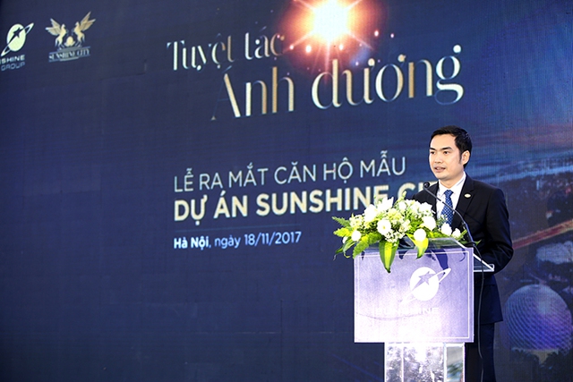 Ông Đỗ Văn Trường - TGĐ Sunshine Group cam kết về tiến độ của dự án với khách hàng.