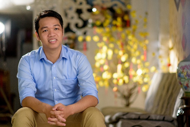 Hiện thực h&oacute;a ước mơ của cha mẹ v&agrave; c&acirc;u chuyện cảm động của ch&agrave;ng trai trẻ - Ảnh 1.