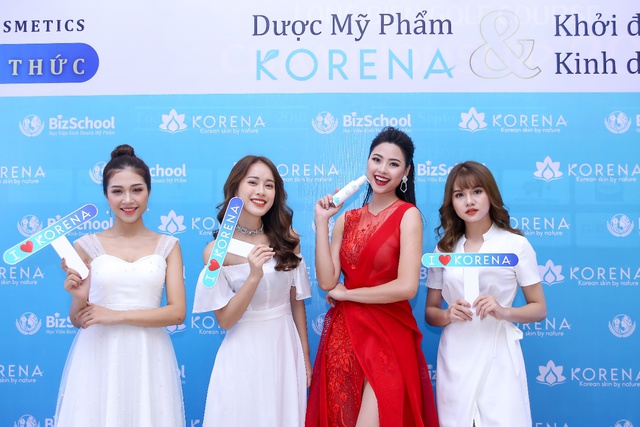 Hoa Hậu Biển Việt Nam 2016 Đ&agrave;o Thị H&agrave; ra mắt Học Viện kinh doanh mỹ phẩm BizSchool - Ảnh 1.