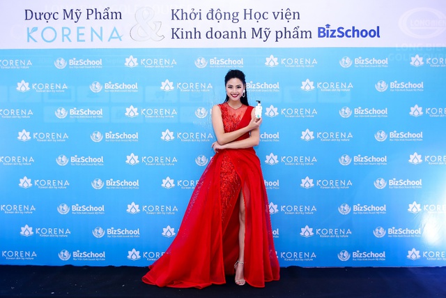 Hoa Hậu Biển Việt Nam 2016 Đ&agrave;o Thị H&agrave; ra mắt Học Viện kinh doanh mỹ phẩm BizSchool - Ảnh 2.