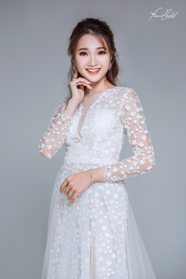 Nguyễn Ngọc Nữ - Top 10 Hoa Hậu Hoàn Vũ nổi bật cùng chiếc váy cưới nghìn đô - Ảnh 3.