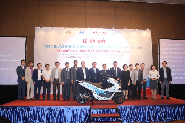 Honda tung 180 xe PCX Electric vào Việt Nam thăm dò thị trường xe máy điện - Ảnh 4.