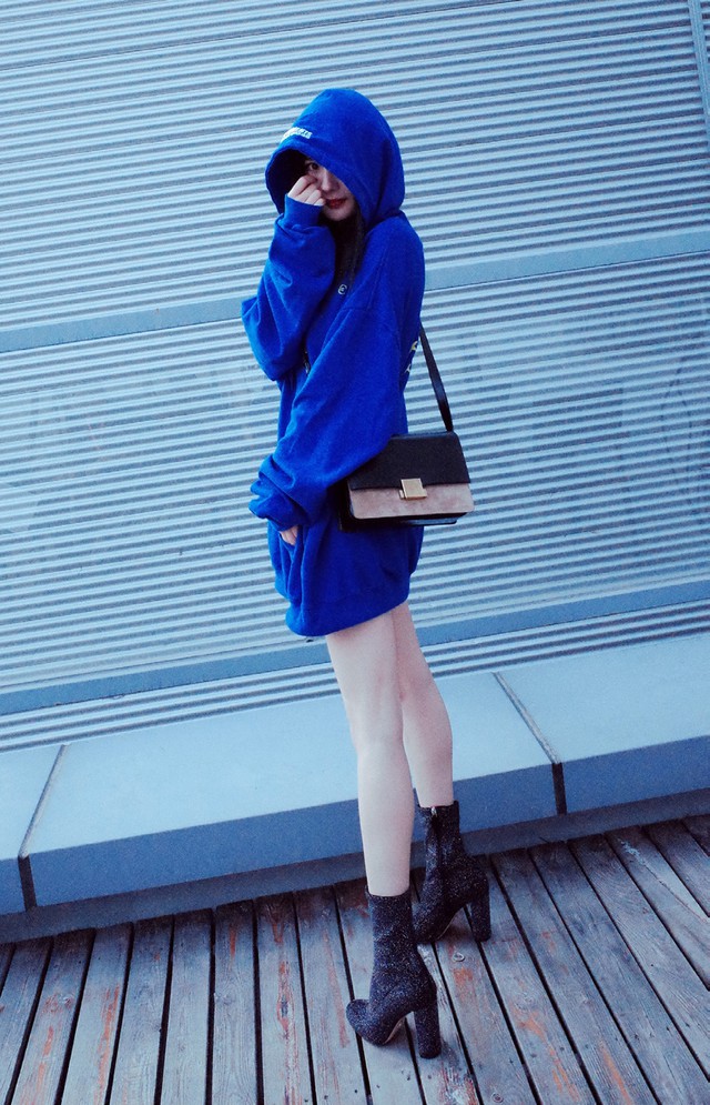 5 mẫu t&uacute;i Saint Laurent đang khiến giới fashionista &ldquo;sốt x&igrave;nh xịch&rdquo; - Ảnh 3.