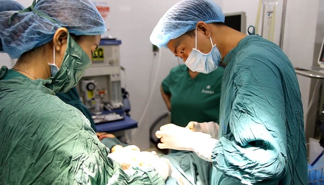 Mục sở thị c&ocirc;ng nghệ n&acirc;ng ngực Th&aacute;i Lan tại Việt Nam - Ảnh 3.