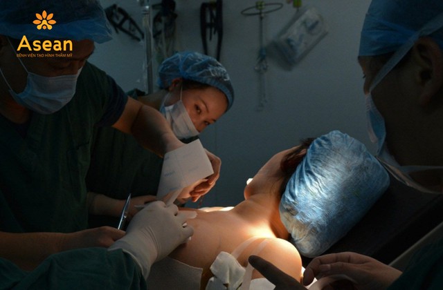 Mục sở thị c&ocirc;ng nghệ n&acirc;ng ngực Th&aacute;i Lan tại Việt Nam - Ảnh 6.