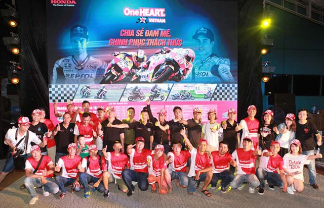 Honda Việt Nam mang giải đua MotoGP 2017 đến với thành phố biển Đà Nẵng - Ảnh 2.