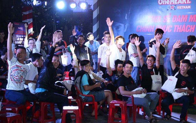 Honda Việt Nam mang giải đua MotoGP 2017 đến với thành phố biển Đà Nẵng - Ảnh 4.
