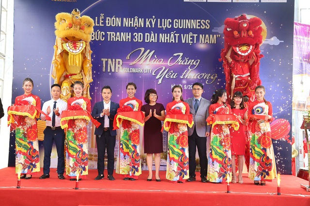 Con đường Trung thu 3D được trao kỷ lục Việt Nam - Ảnh 2.