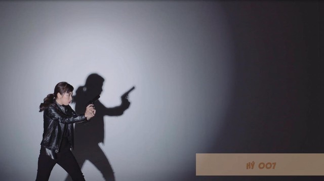 Trang H&yacute; khuấy đảo cộng đồng mạng với clip &ldquo;101 sắc th&aacute;i&rdquo; - Ảnh 5.