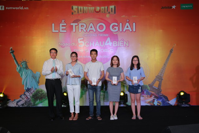 Kh&aacute;ch h&agrave;ng Sun World hạnh ph&uacute;c với giải thưởng tour du lịch quốc tế - Ảnh 2.