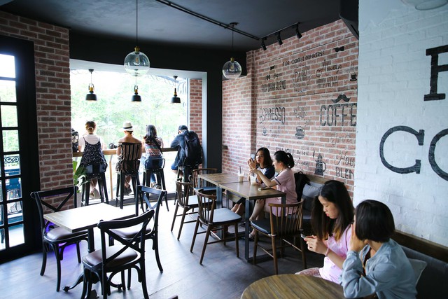 Đến Fairy Coffee kh&aacute;m ph&aacute; c&aacute;c m&oacute;n &ldquo;uống l&agrave; đẹp&rdquo; của diễn vi&ecirc;n Huỳnh Hồng Loan - Ảnh 5.