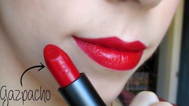Qu&ecirc;n đi thỏi son l&igrave; l&agrave;m m&ocirc;i kh&ocirc; như ng&oacute;i, đ&acirc;y l&agrave; 5 c&acirc;y son l&igrave; sang chảnh cho m&ocirc;i mịn đẹp - Ảnh 22.