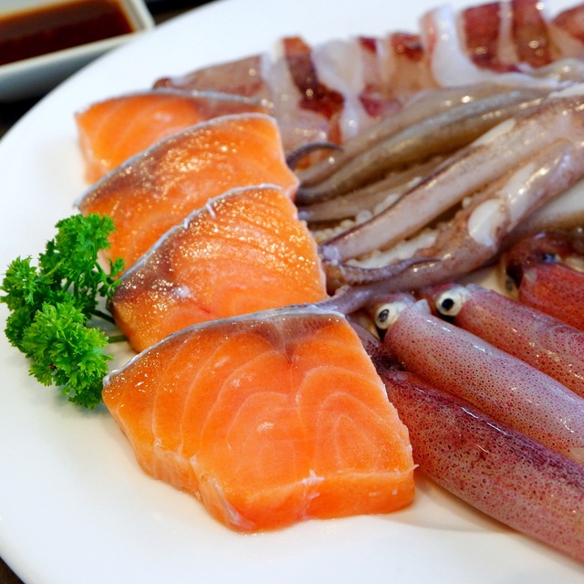 Ăn no n&ecirc;, khuyến m&atilde;i si&ecirc;u ph&ecirc;&rdquo; tại lẩu băng chuyền Kichi Dolphin Plaza - Ảnh 4.