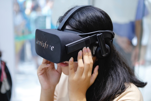 innisfree thu hút giới trẻ với công nghệ VR trong đợt khai trương cửa hàng thứ 3 - Ảnh 2.