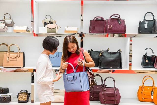 Kh&aacute;m ph&aacute; cửa h&agrave;ng Dune London đầu ti&ecirc;n tại Việt Nam - Ảnh 7.