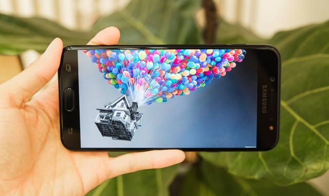 Chi&ecirc;m ngưỡng Galaxy J7+ mỏng - nhẹ - mượt m&agrave; vừa được b&aacute;n ra tại thị trường Việt Nam - Ảnh 18.