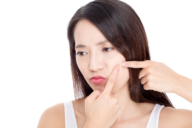 Nỗi niềm dở kh&oacute;c dở cười chỉ những người da dầu mới thấu - Ảnh 1.
