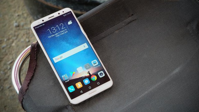 Sau m&agrave;u đen, Huawei nova 2i lại g&acirc;y sốt với phi&ecirc;n bản m&agrave;u v&agrave;ng giới hạn - Ảnh 5.