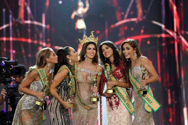Những khoảnh khắc ấn tượng trong đêm chung kết Miss Grand International 2017 - Ảnh 11.