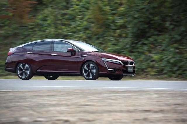 Trải nghiệm Honda Clarity FCV v&agrave; Clarity PHEV tại đường đua Twin Ring Motegi - Ảnh 6.