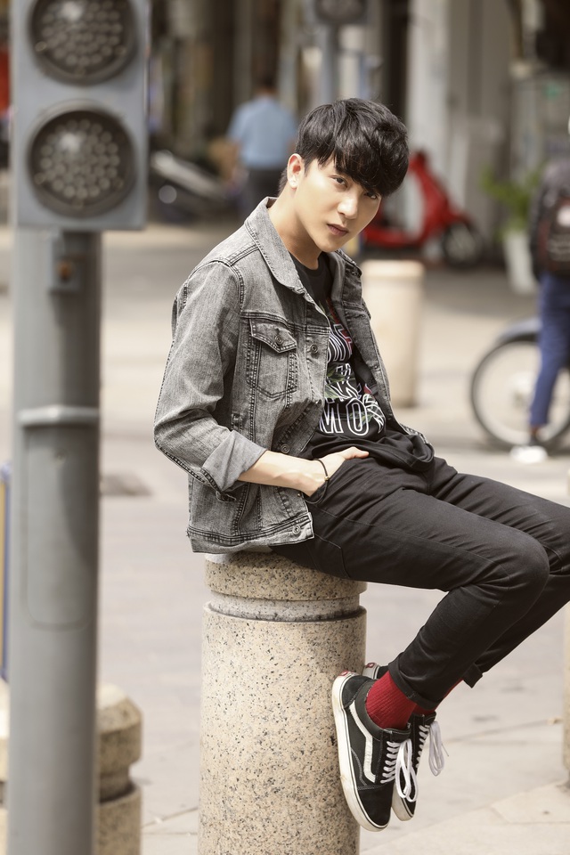 Soi phong cách Quỳnh Anh Shyn, Mlee, B Trần – 3 gương mặt của Penshoppe tại Việt Nam - Ảnh 7. Soi phong cách Quỳnh Anh Shyn, Mlee, B Trần – 3 gương mặt của Penshoppe tại Việt Nam - Ảnh 7.