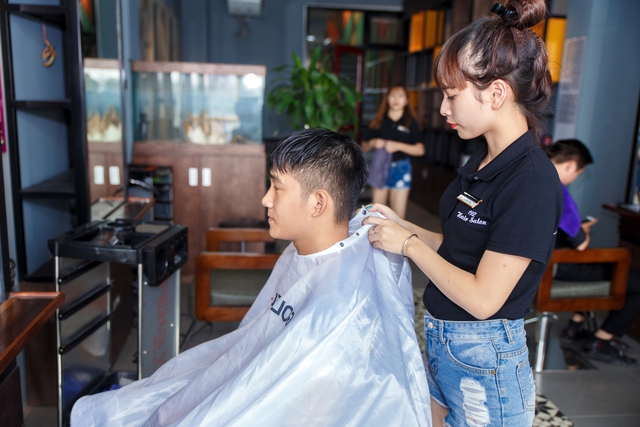 Những lầm tưởng của nam giới về việc chăm s&oacute;c t&oacute;c - Ảnh 4.