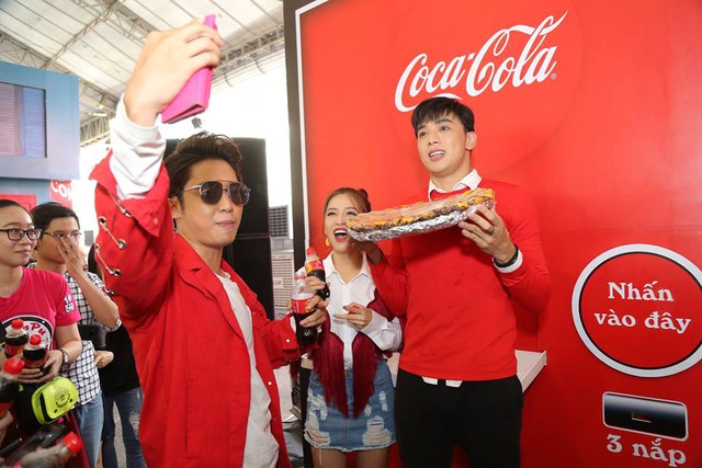 Hàng nghìn bạn trẻ ăn uống hả hê tại lễ hội ẩm thực đường phố Coca-Cola - Ảnh 11.