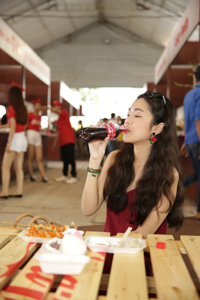 Hàng nghìn bạn trẻ ăn uống hả hê tại lễ hội ẩm thực đường phố Coca-Cola - Ảnh 15.