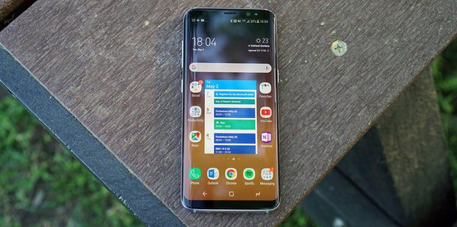 Chọn mua smartphone mới &ndash; H&atilde;y học theo tỷ ph&uacute; Bill Gates - Ảnh 2.