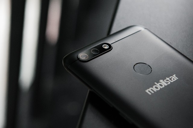 Đập hộp sản phẩm Prime X Max &ndash; Si&ecirc;u phẩm smartphone 4 camera - Ảnh 4.