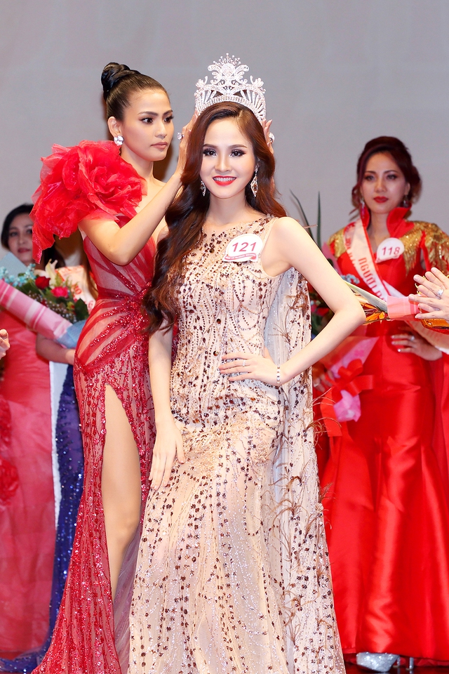 Bùi Thị Như Ý đăng quang Hoa hậu sắc đẹp Việt toàn cầu 2017 - Ảnh 1.