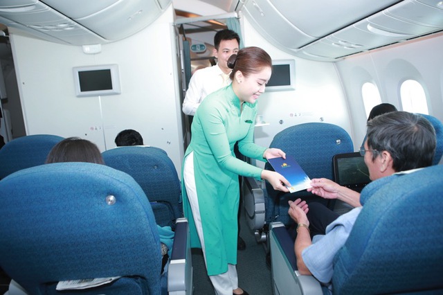 Vietnam Airlines tổ chức sự kiện đặc biệt chào đón hành khách thứ 200 triệu - Ảnh 3.