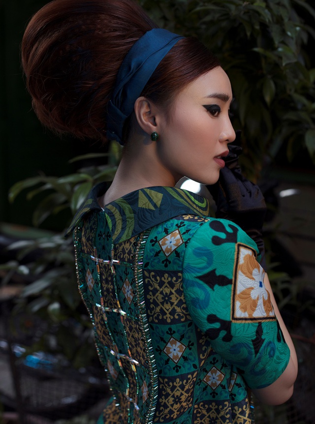 Cặp đôi mỹ nhân Cô ba Sài Gòn đẹp hoài cổ với trang phục của Thuỷ Design House - Ảnh 7. Cặp đôi mỹ nhân Cô ba Sài Gòn đẹp hoài cổ với trang phục của Thuỷ Design House - Ảnh 7.