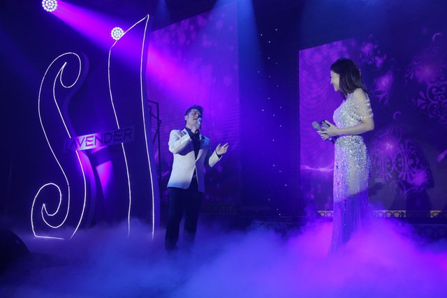 Những m&agrave;n h&aacute;t live cực đỉnh của loạt sao khủng trong sự kiện cuối tuần qua - Ảnh 7.