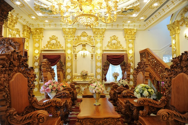 Đám cưới hoành tráng trong tòa lâu đài dát vàng của cặp đôi thạc sĩ Sài thành - Ảnh 7.