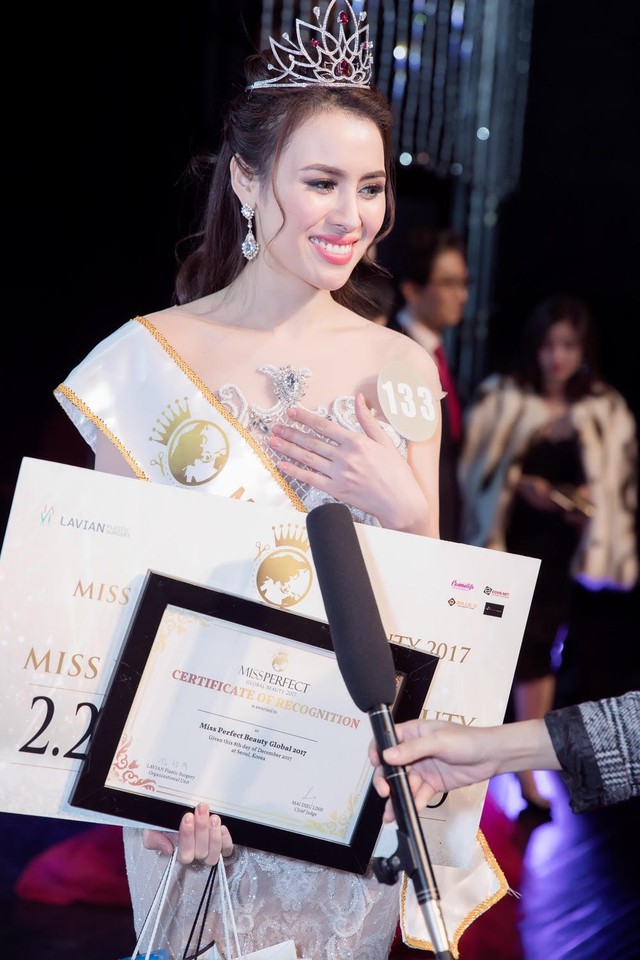 Người đẹp Thư Dung đăng quang Hoa hậu sắc đẹp Hoàn mỹ toàn cầu 2017 - Ảnh 5.
