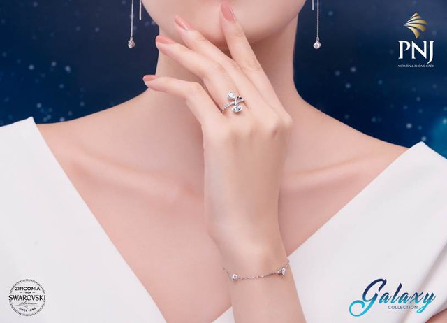 Bạn&nbsp;đ&atilde;&nbsp;sẵn&nbsp;s&agrave;ng&nbsp;cho&nbsp;m&ugrave;a&nbsp;lễ&nbsp;hội&nbsp;với BST Galaxy của PNJ? - Ảnh 2.
