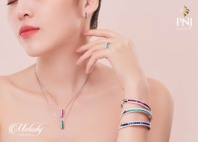 Bạn&nbsp;đ&atilde;&nbsp;sẵn&nbsp;s&agrave;ng&nbsp;cho&nbsp;m&ugrave;a&nbsp;lễ&nbsp;hội&nbsp;với BST Galaxy của PNJ? - Ảnh 6.