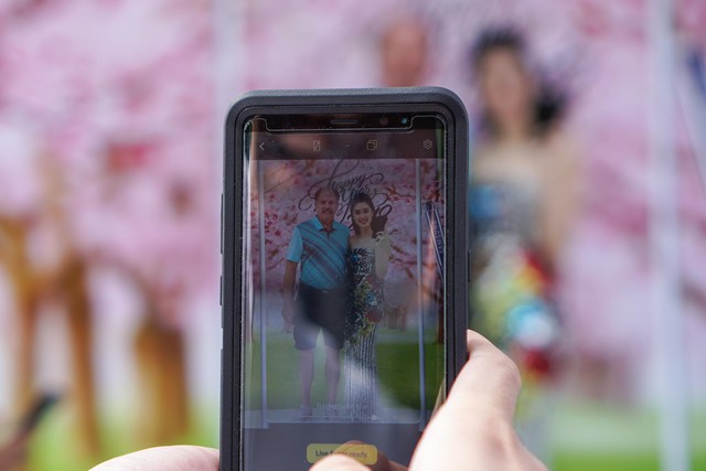 Tấp nập người dân trong lẫn ngoài nước đến tham quan khu vực trải nghiệm Samsung Galaxy Note8 tại phố đi bộ Nguyễn Huệ - Ảnh 19.