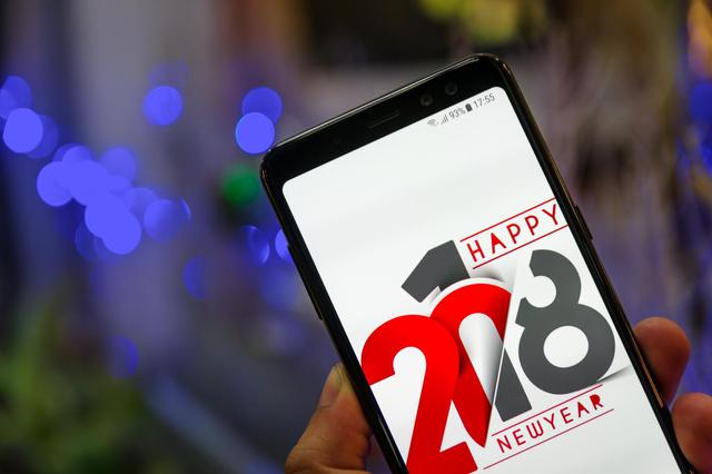 Cận cao cấp - Đ&iacute;ch đến của smartphone 2018 - Ảnh 6.