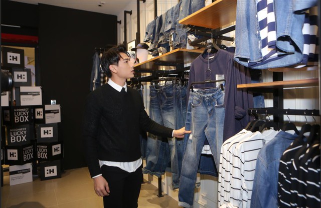 Bích Phương, Isaac cùng các fashion icon góp mặt ngày khai trương thương hiệu thời trang Hàn Quốc - Ảnh 3.