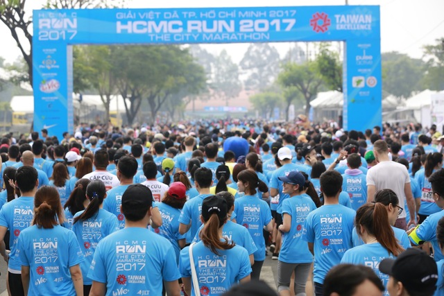 Thông điệp ý nghĩa từ giải HCMC Marathon mùa thứ 5 - Ảnh 1.