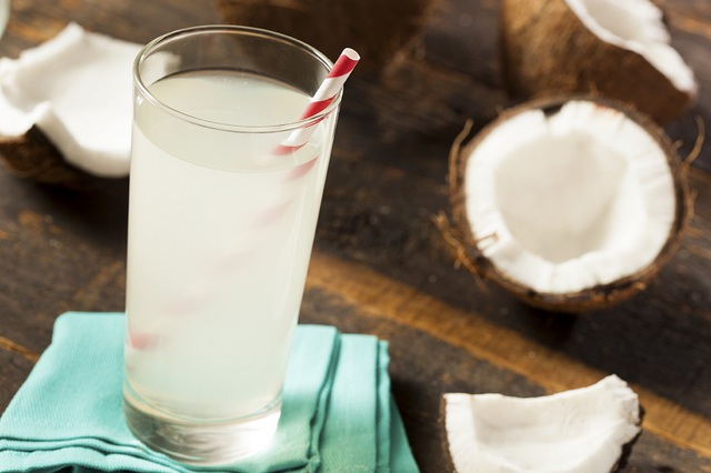 Đừng chỉ biết tr&agrave; sữa, nước dừa Việt mới l&agrave; đồ uống đang được ưa chuộng khắp thế giới - Ảnh 3.