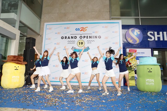 Chuỗi cửa hàng tiện lợi GS25 Hàn Quốc chính thức khai trương tại Việt Nam - Ảnh 3.