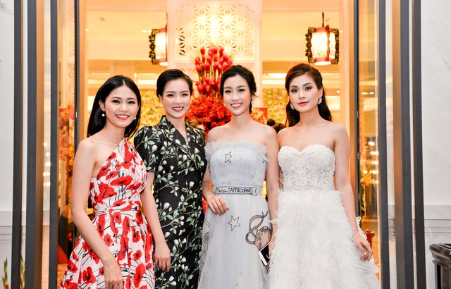 Dàn hoa hậu Việt Nam rạng ngời tham dự khai trương nhà hàng Dim Tu Tac Đông Du - Ảnh 6.