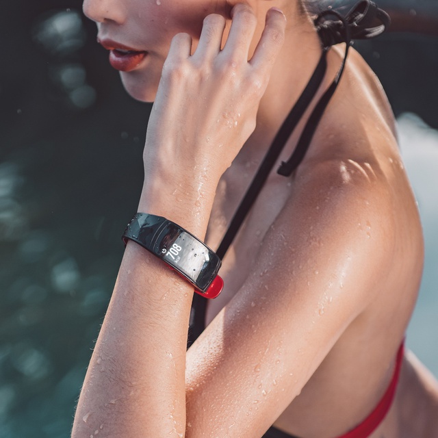 Đi bơi thú vị hơn với vòng đeo tay thông minh Samsung Gear Fit2 Pro - Ảnh 6.