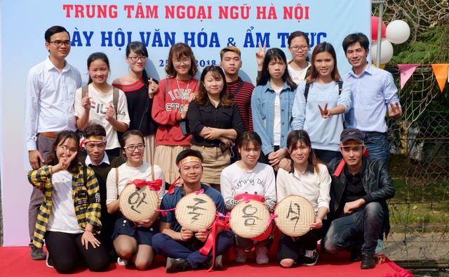 Ngày hội văn hóa, ẩm thực chào xuân 2018 tại trung tâm ngoại ngữ Hà Nội - Ảnh 3.