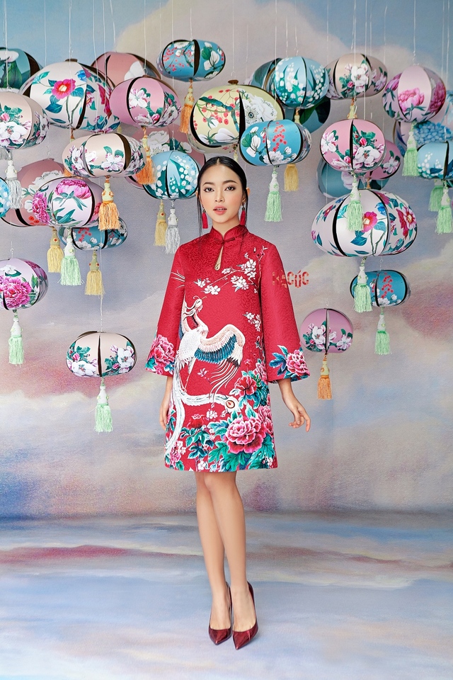 Châu Bùi gây ấn tượng với vẻ đẹp truyền thống trong bộ sưu tập váy Tết - Ảnh 2.