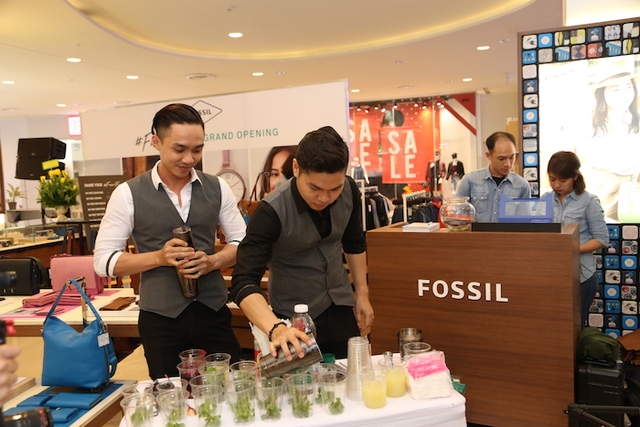 Fossil tiếp tục khai trương cửa hàng thứ hai tại SC Vivocity Quận 7 - Ảnh 10.